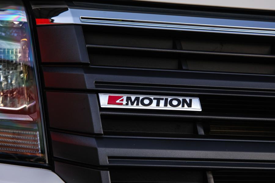 Логотип Volkswagen Crafter 4Motion Van 2019 года  (AU) (фото 25 из 25)